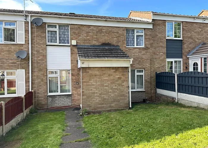 A Charming 3 Bed Home Next To Nec And Birmingham International Airport