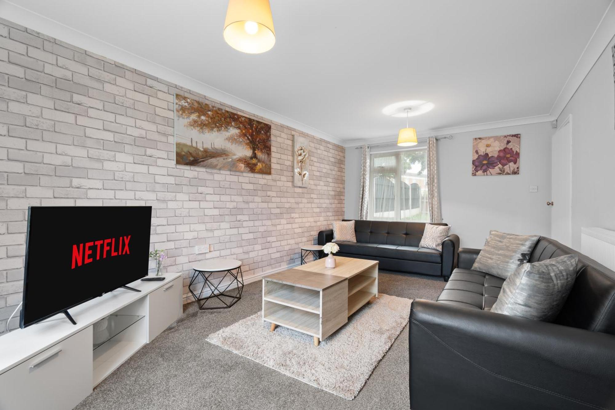 Apartment A Charming 3 Bed Next To Nec And Birmingham International Airport *