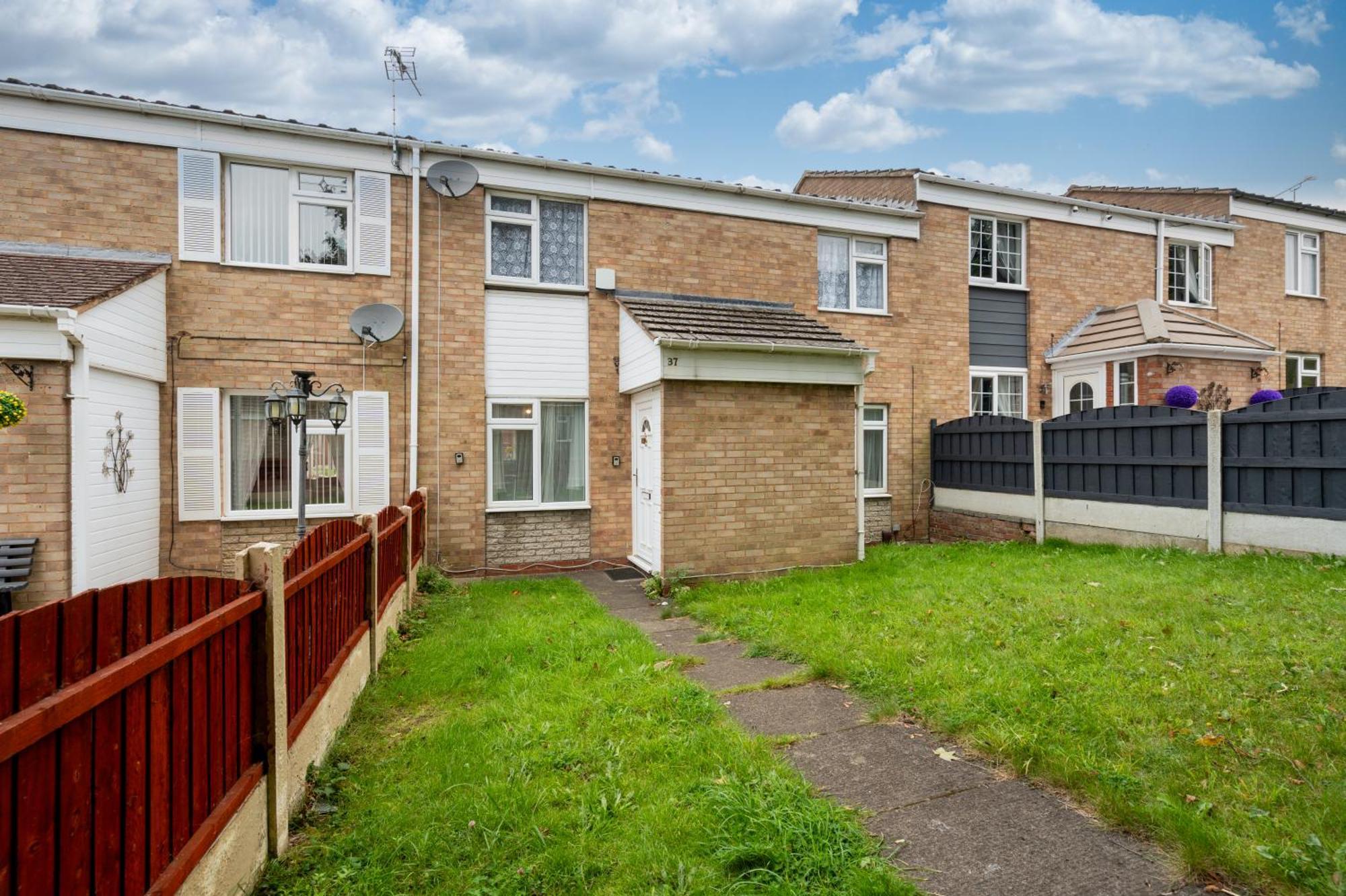 A Charming 3 Bed Next To Nec And Birmingham International Airport *