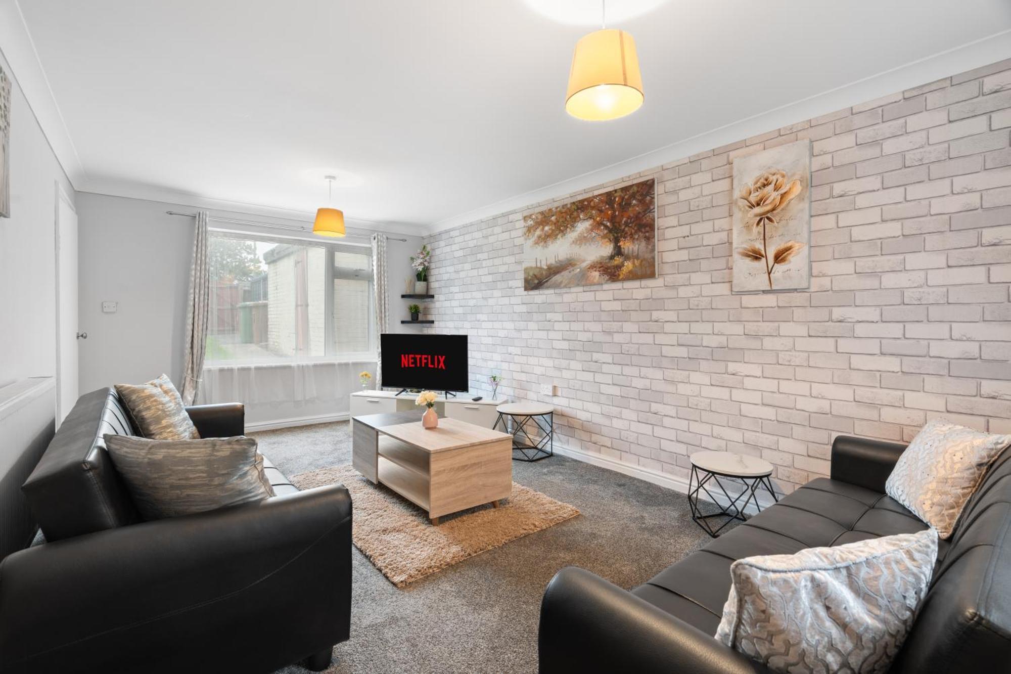 Apartment A Charming 3 Bed Next To Nec And Birmingham International Airport